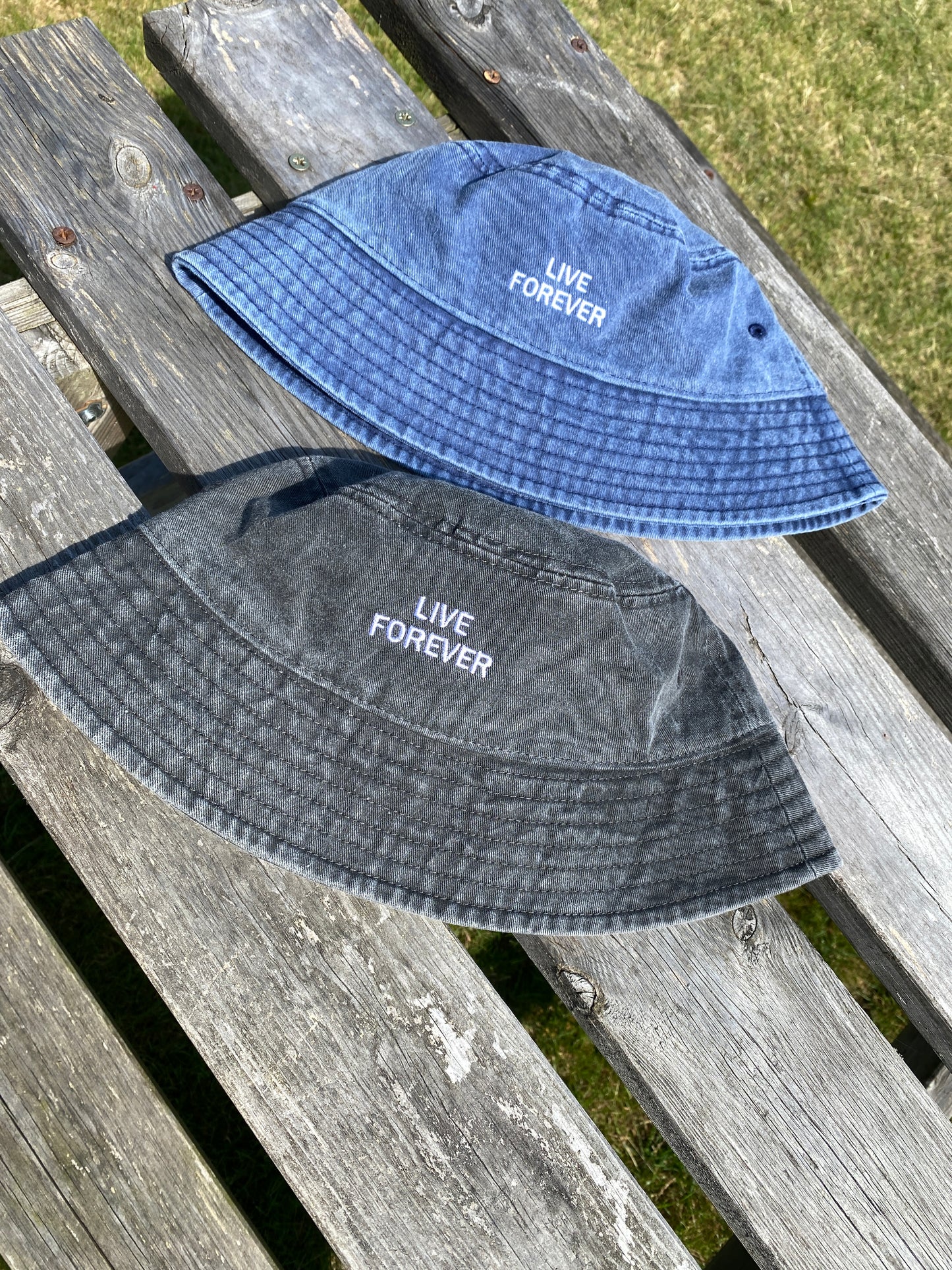 Live Forever Slogan Vintage Bucket Hat