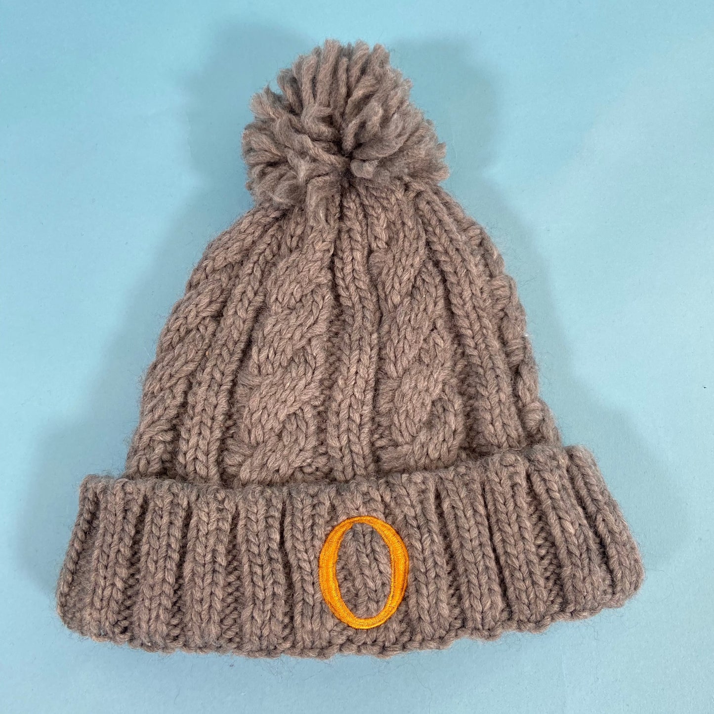 KIDS O Initial bobble hat - Grey SALE
