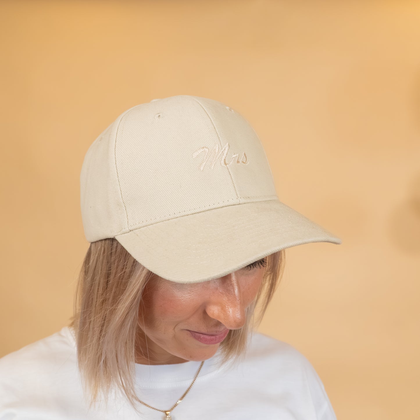 Mr and Mrs Embroidered Matching Cap Set