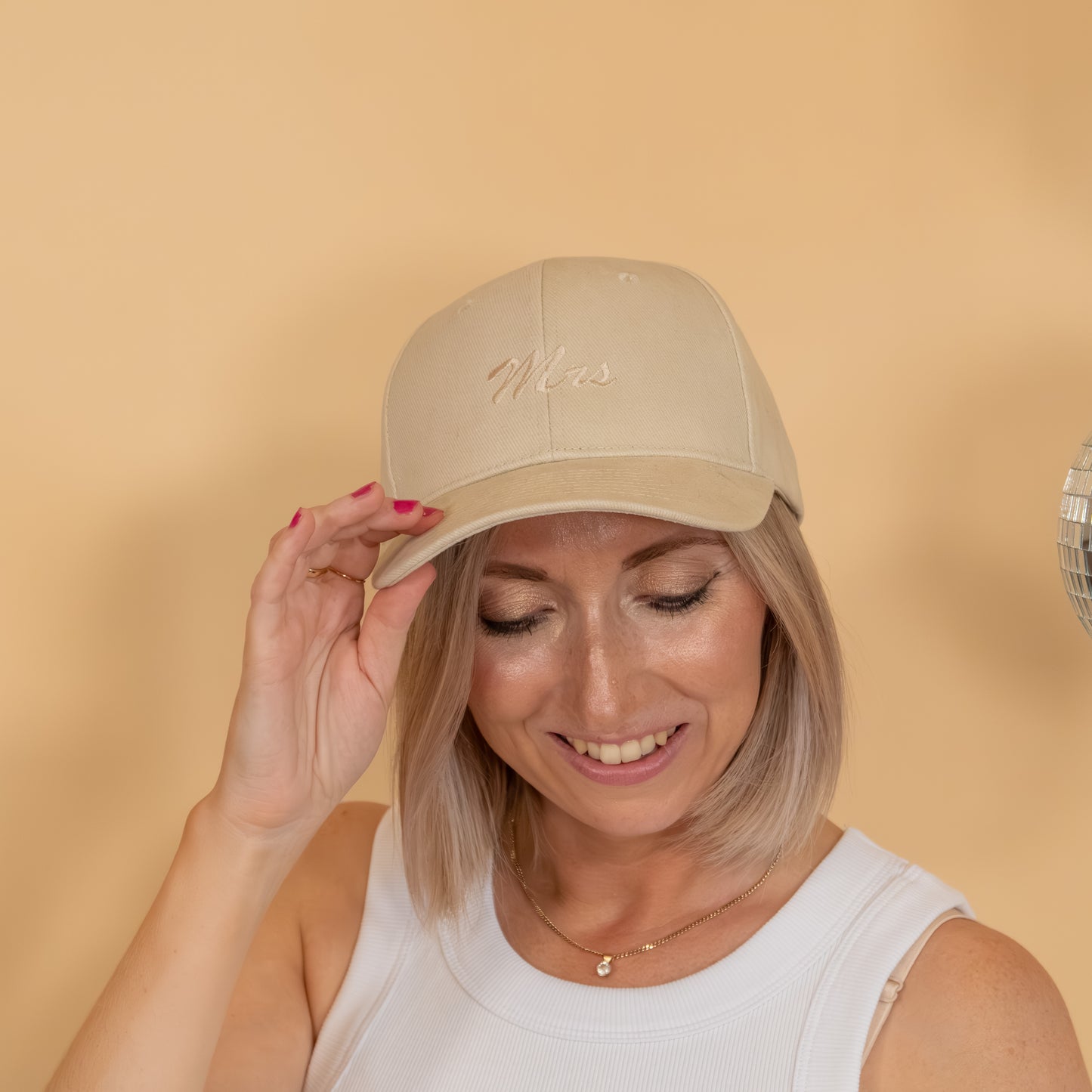 Mr and Mrs Embroidered Matching Cap Set