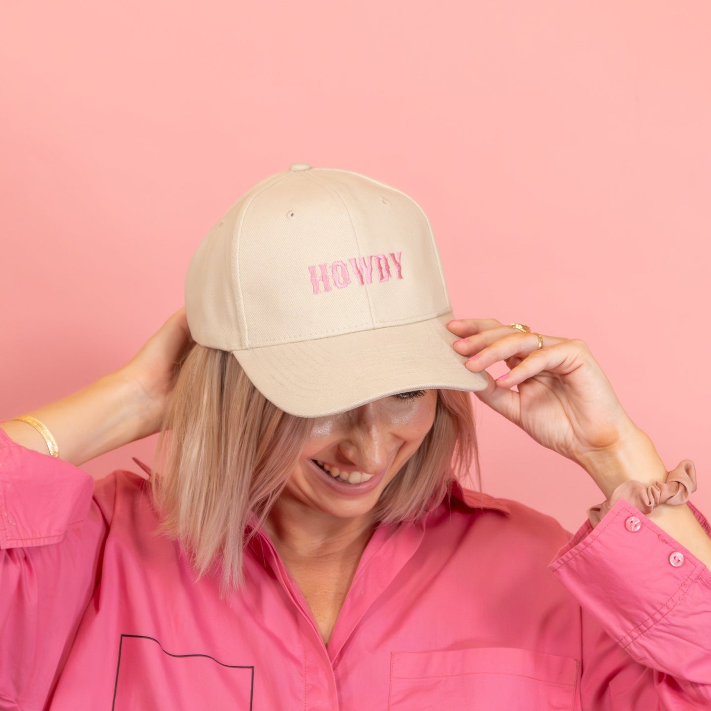 Howdy Embroidered Slogan Cap
