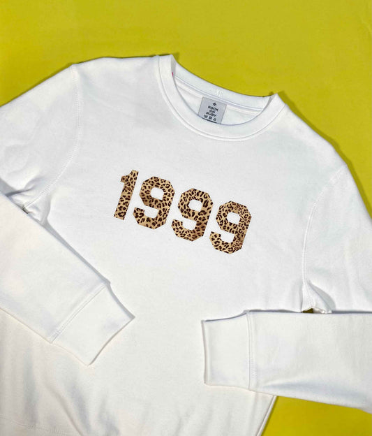 XS White 1999 Year Sweatshirt SALE