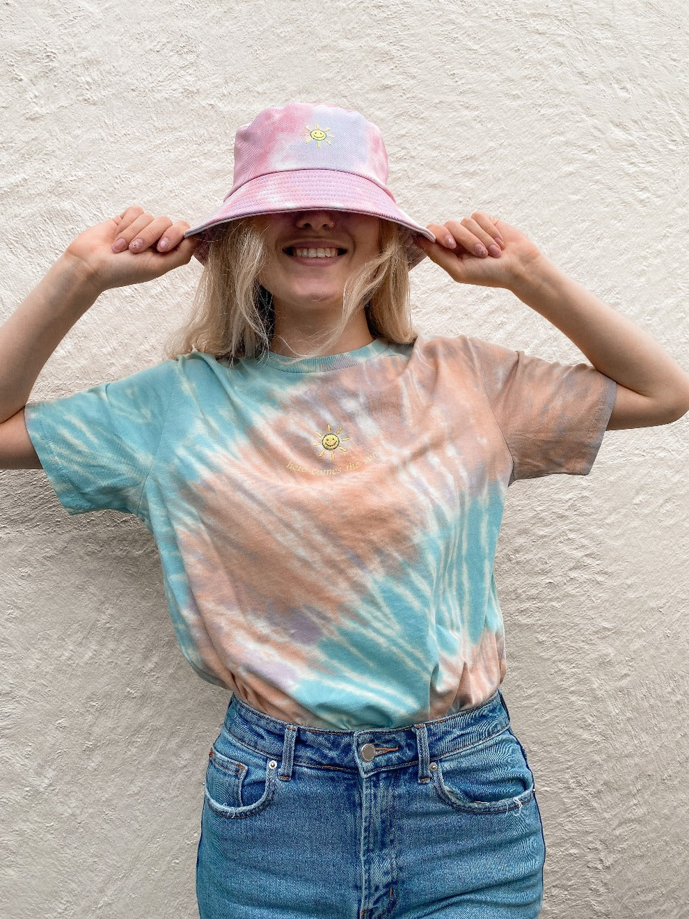 Embroidered Tie Dye Bucket Hat