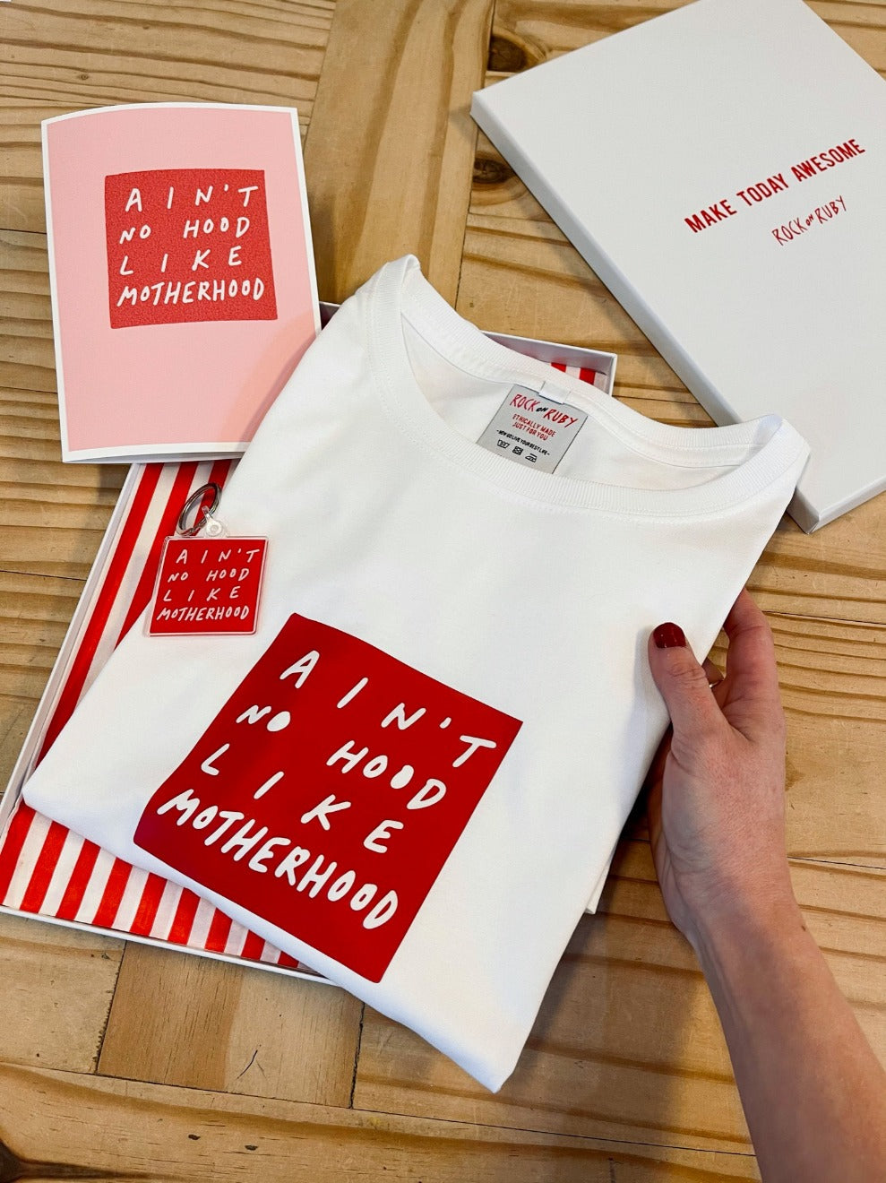 Motherhood T-Shirt Gift Box set