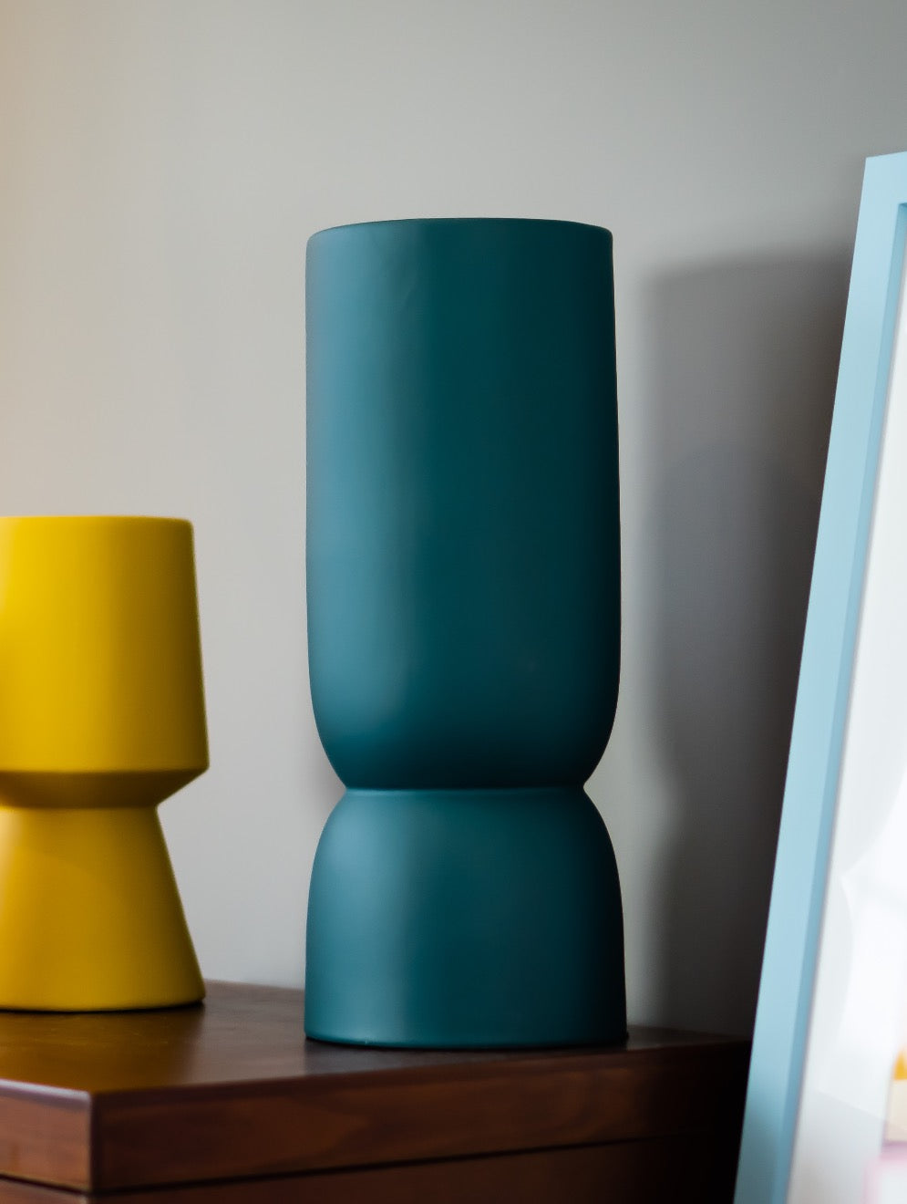 Modern Curved Flower Vase