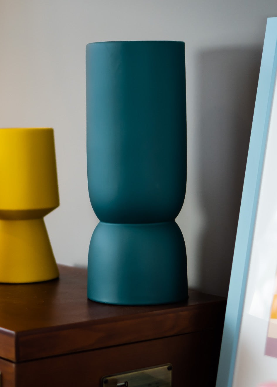 Modern Curved Flower Vase
