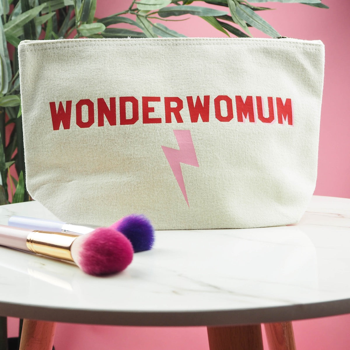 Wonderwomum Make Up Bag
