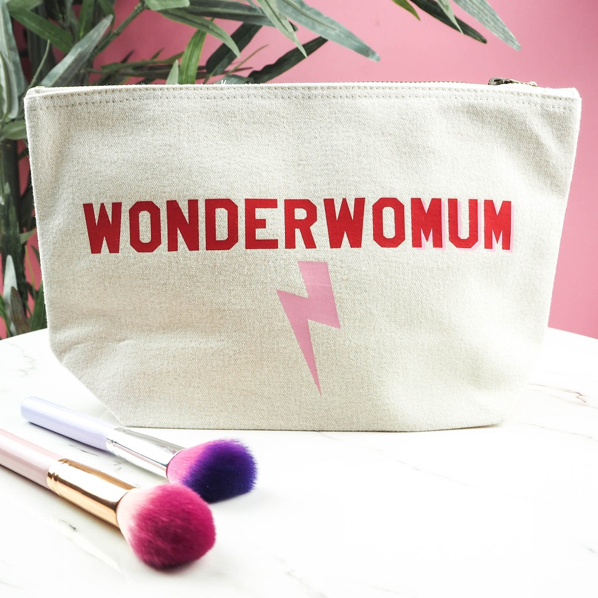 Wonderwomum Make Up Bag