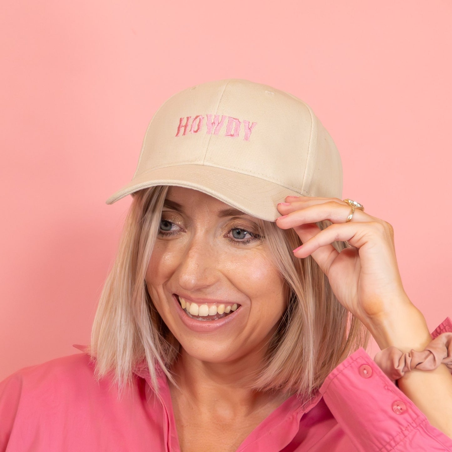 Howdy Embroidered Slogan Cap