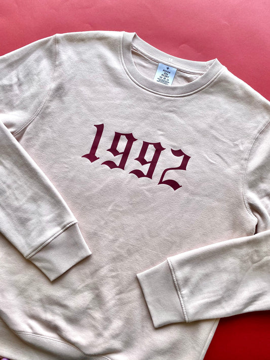 M 1992 Pale Pink Old english Year Sweatshirt