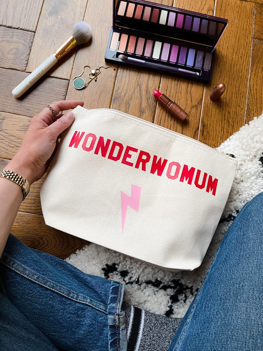 Wonderwomum Make Up Bag